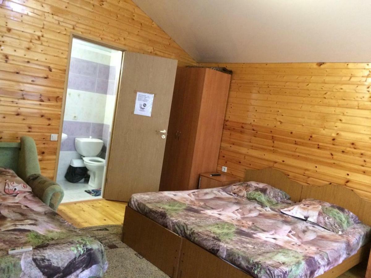 Гостевой Дом У Левы Ξενοδοχείο Γκάγκρα Εξωτερικό φωτογραφία